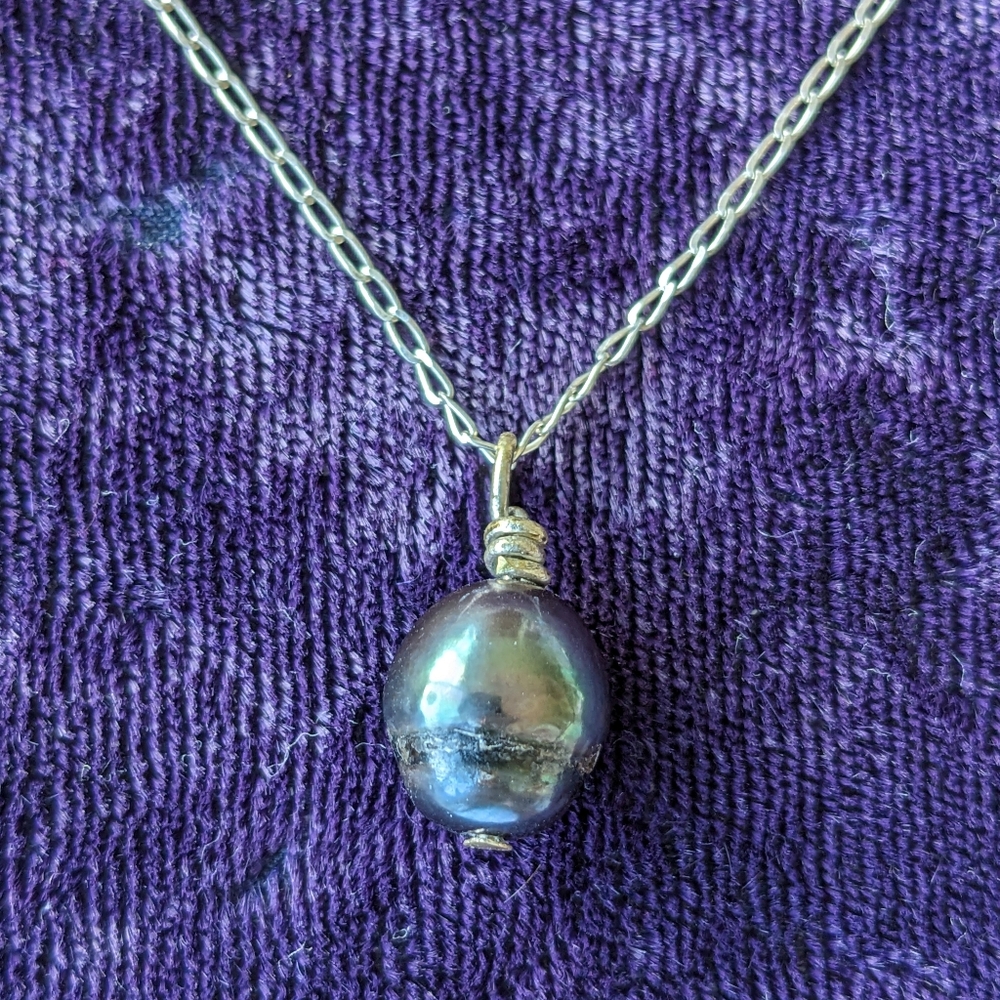 925 Sterling Silver Pendant With Peacock Black Natural Tahitian Pearl